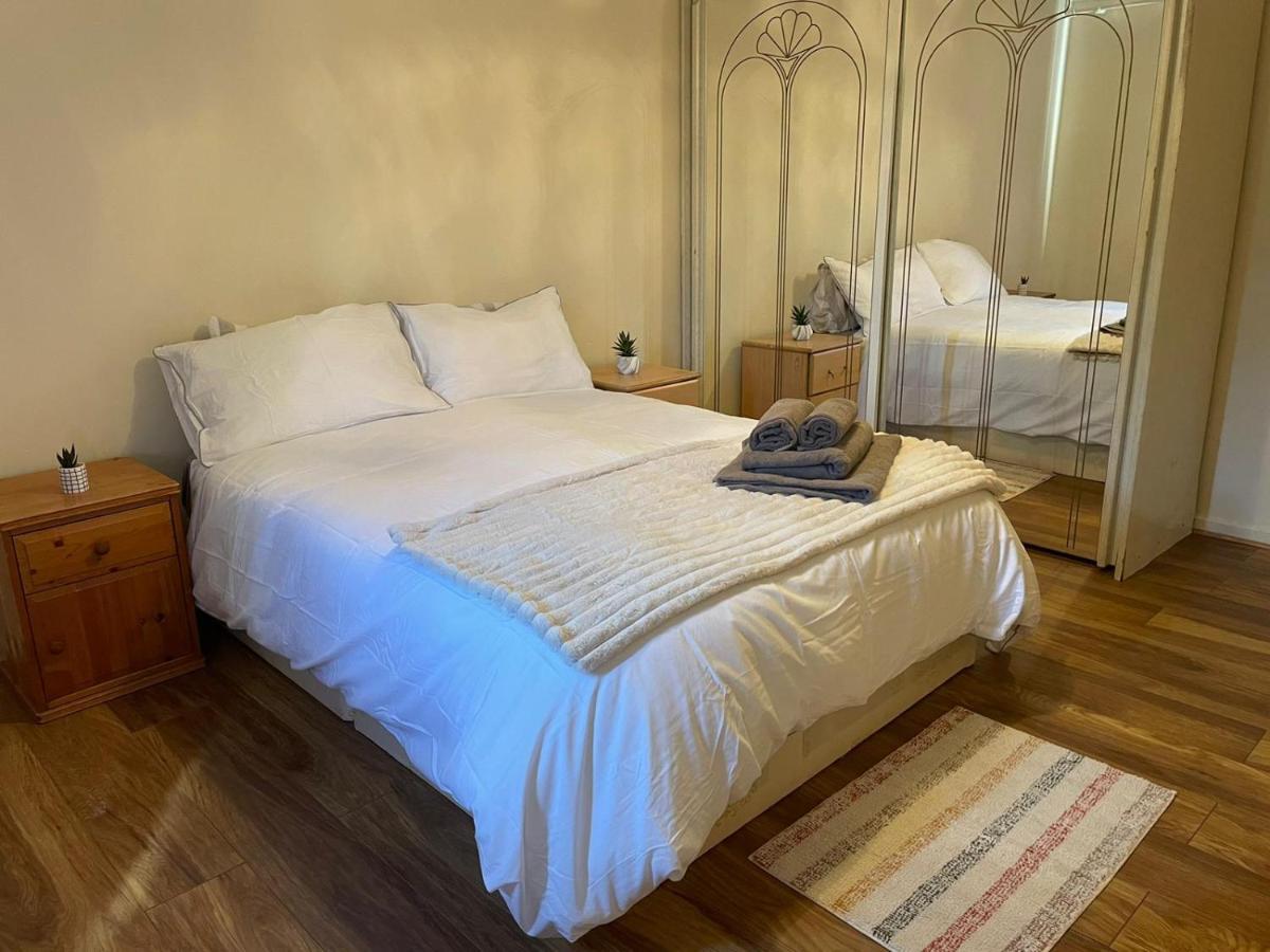 Single And Doubles Rooms Close To Central לונדון מראה חיצוני תמונה
